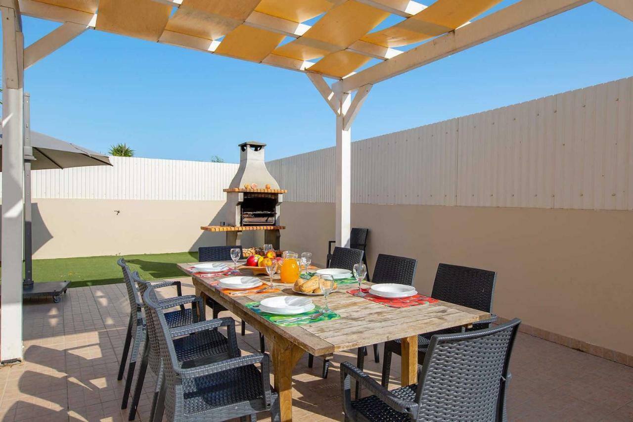 Villa Ruana - 5 Bedrooms On Suite- Free Out Door Hot Jacuzzi - By Bedzy Albufeira Eksteriør bilde